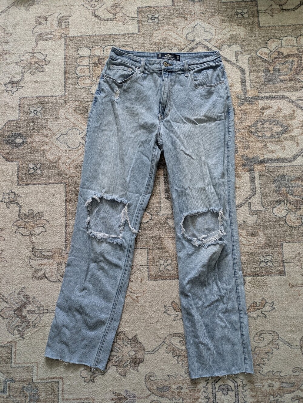 Hollister Ultra High Rise 90s Vintage Straight Jeans